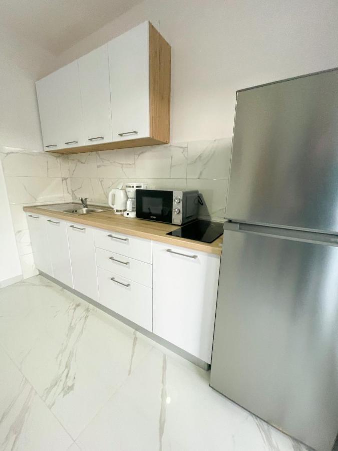 Spacious Apartment Amaros Korčula Eksteriør billede