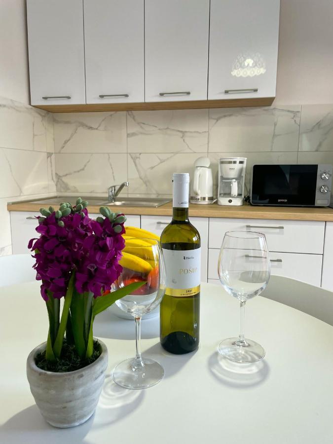 Spacious Apartment Amaros Korčula Eksteriør billede